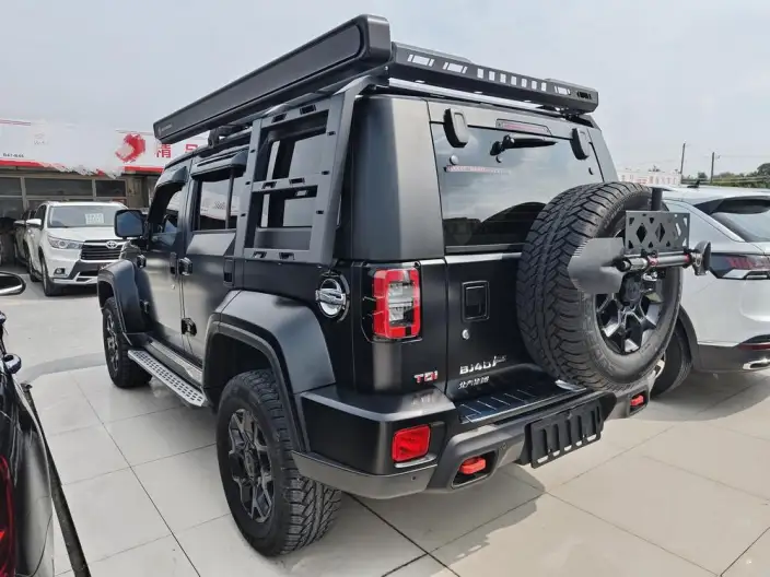 BAIC BJ40 2023 Model 2.0D Automatic 4WD Blade Hero Edition Warrior Model