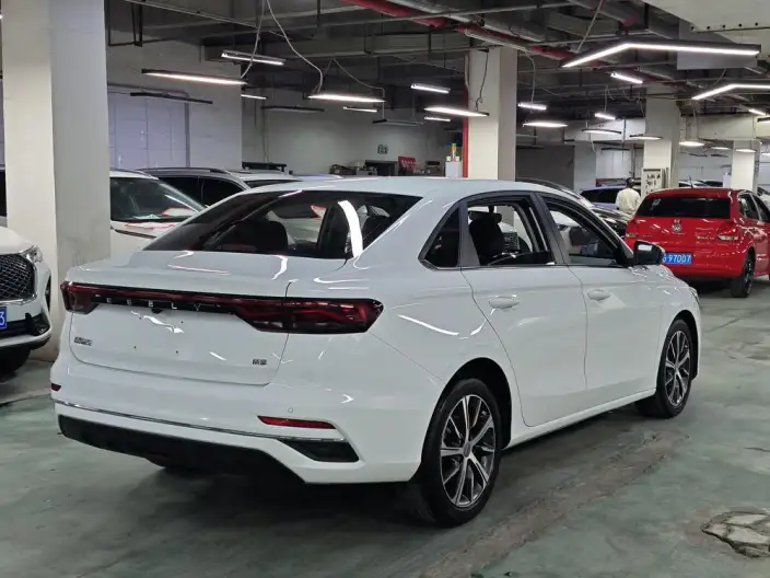 Geely Emgrand 2022 Model No. 4 Gen 1.5L CVT Noble Model – фото 6