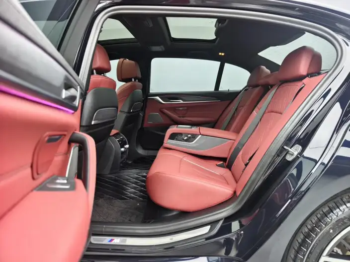 BMW 5 Series 2023 Model 530Li Exclusive Model M Sports Set – фото 9