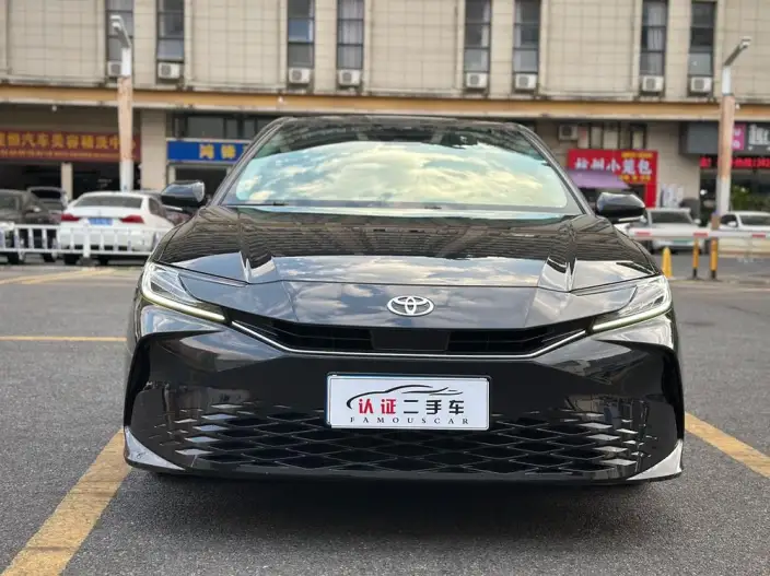 Toyota Camry 2024 Model Hybrid 2.0HE Elite Edition – фото 2