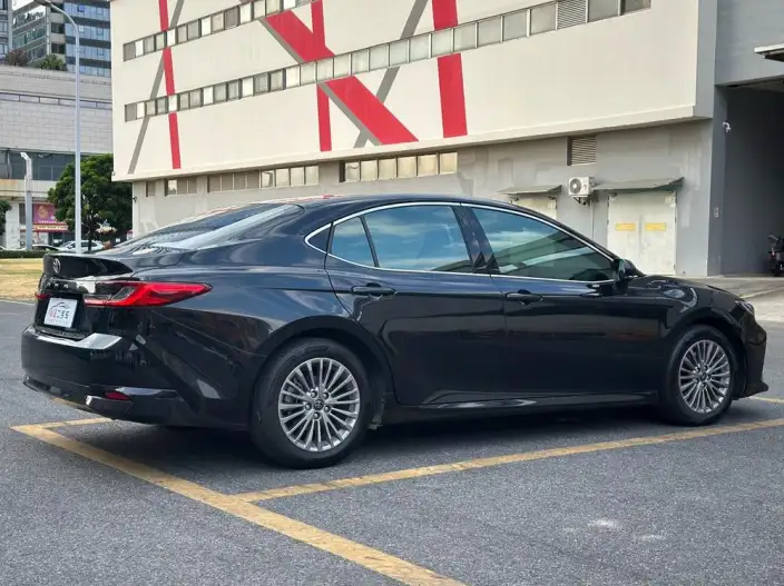 Toyota Camry 2024 Model Hybrid 2.0HE Elite Edition – фото 6