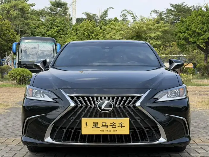 Lexus ES 2022 Model 200 Superior Edition – фото 2