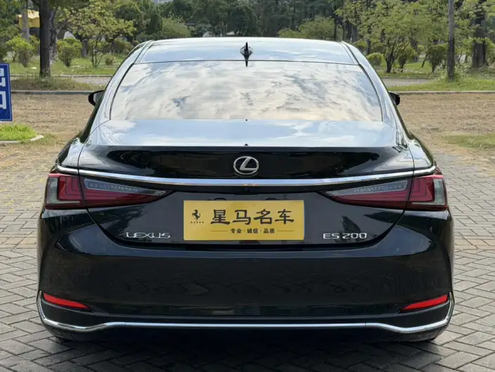 Lexus ES 2022 Model 200 Superior Edition – фото 5