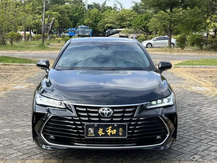 Toyota Avalon 2022 Model 2.0L XLE Exclusive Edition – фото 2