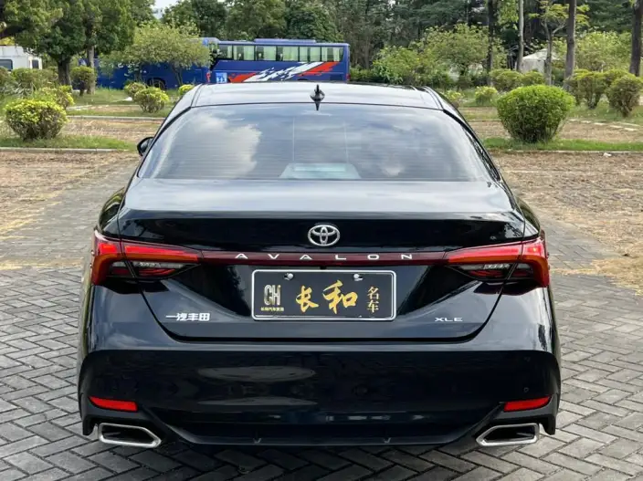 Toyota Avalon 2022 Model 2.0L XLE Exclusive Edition – фото 6