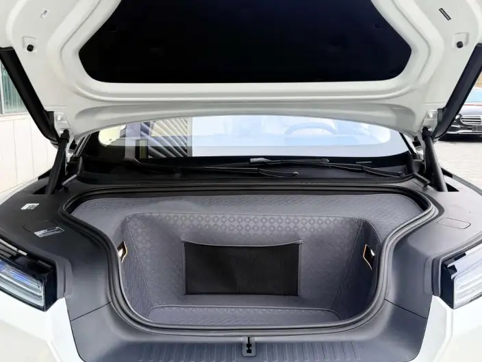 NIO ES8 2026 Model VI seat Executive Deluxe Edition – фото 9