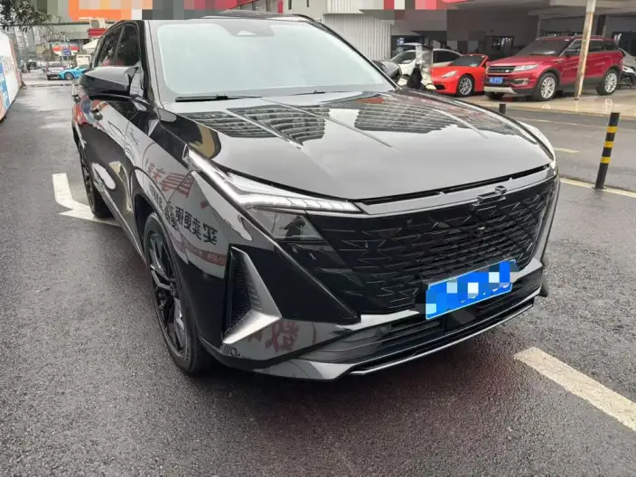Changan Auchan Z6 2023 Model Blue whale 1.5T DCT Smart Edition Model