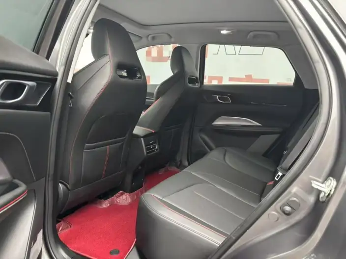 Changan Auchan Z6 2023 Model Blue whale 1.5T DCT Smart Edition Model – фото 9