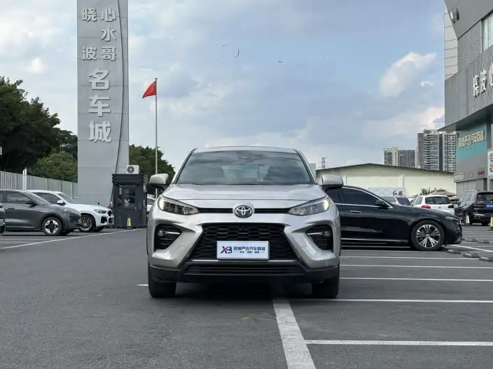 Toyota Wildlander 2023 Model 2.0L 2WD Luxury PLUS Edition – фото 2