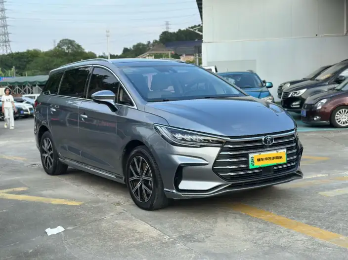 BYD Song MAX DM 2022 Model DM-i 105KM Flagship Model – фото 3