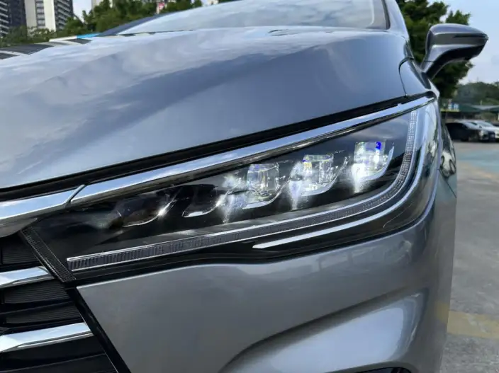 BYD Song MAX DM 2022 Model DM-i 105KM Flagship Model – фото 8