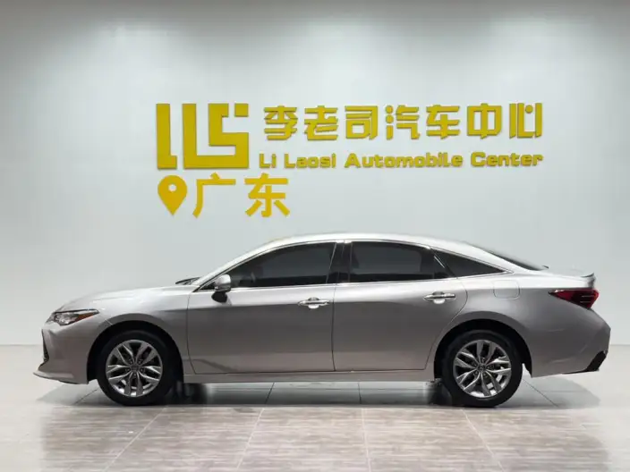 Toyota Avalon 2021 Model 2.5L Deluxe Edition – фото 4