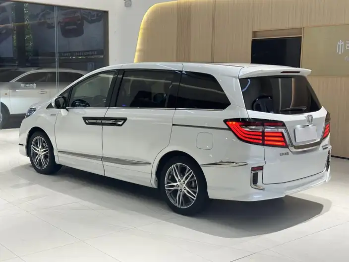 Honda Elysion 2019 Model 2.0L Rui*Hybrid Deluxe Edition – фото 3