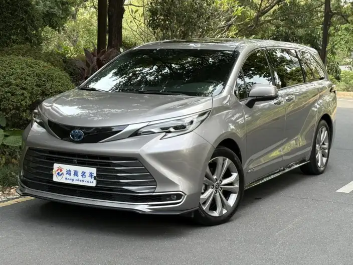 Toyota Sienna 2023 Model Hybrid 2.5L Premium Edition – фото 1