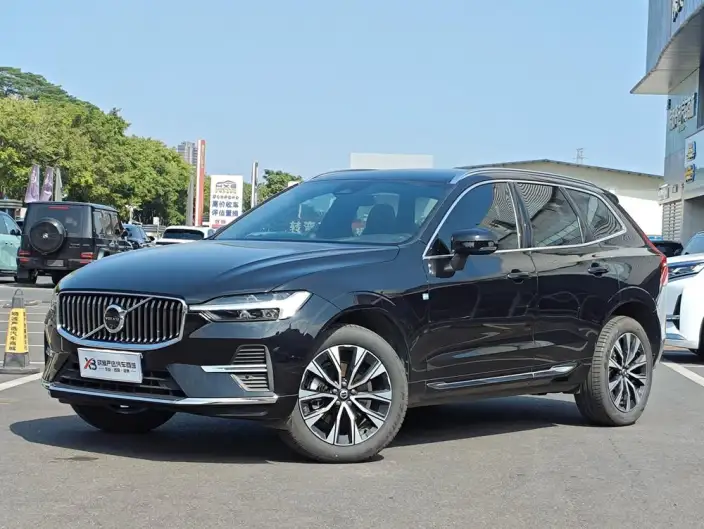 Volvo XC60 2025 Model B5 4WD Smart Range Sports Edition