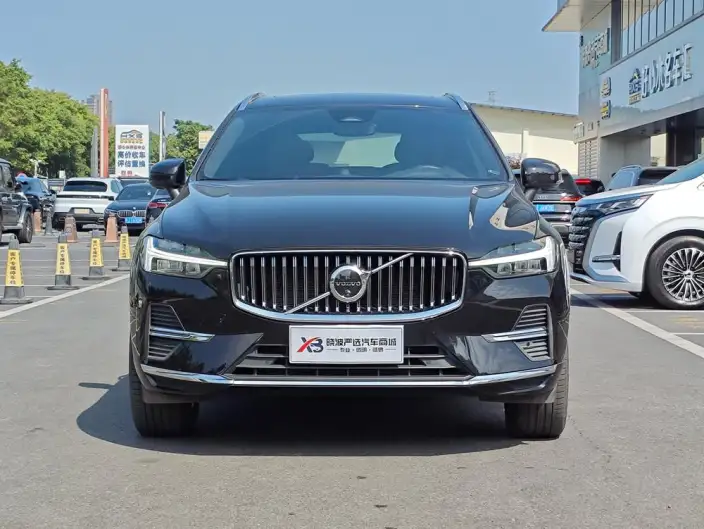 Volvo XC60 2025 Model B5 4WD Smart Range Sports Edition