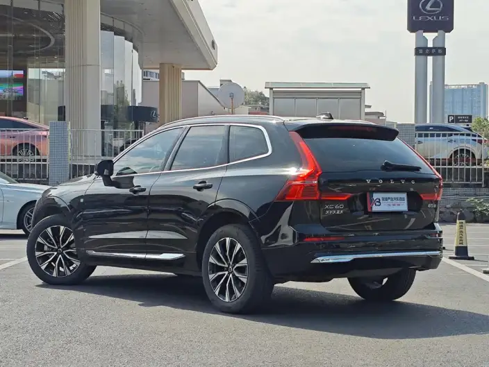Volvo XC60 2025 Model B5 4WD Smart Range Sports Edition