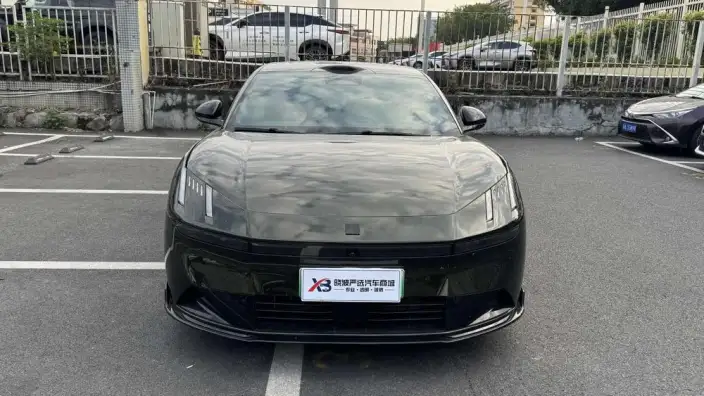 Lynk & Co 10 EM-P 2025 Model 240 4WD Ultra Sports Edition
