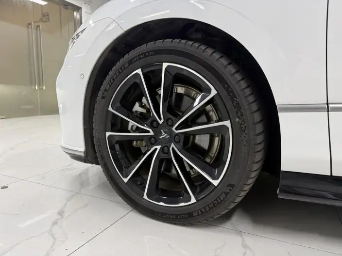 VOYAH Pursuit PHEV 2024 Model Ultra-long Endurance 4WD Ultimate Edition – фото 7