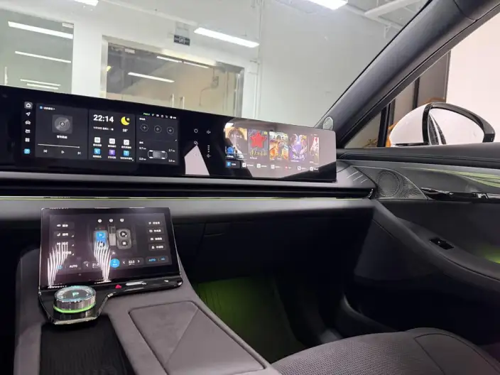 VOYAH Pursuit PHEV 2024 Model Ultra-long Endurance 4WD Ultimate Edition – фото 8