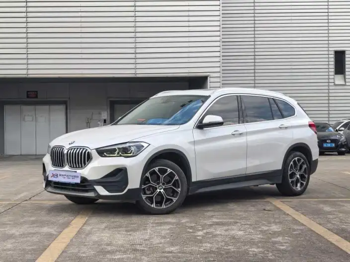 BMW X1 2022 Model sDrive25Li Leading Model – фото 1
