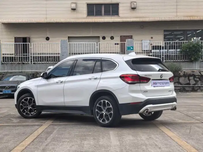 BMW X1 2022 Model sDrive25Li Leading Model – фото 4