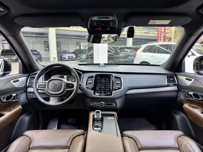 Volvo XC90 PHEV 2022 Model E Drive Hybrid T8 Smart Prestige Deluxe Edition 7 seat – фото 8