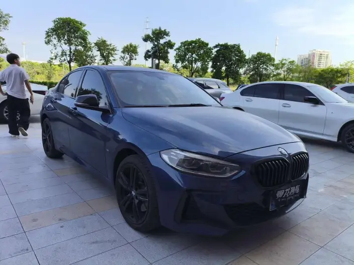 BMW 1 Series 2023 Model 125i M Sports Night Edition – фото 3