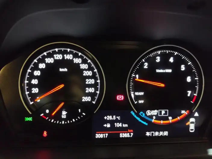 BMW 1 Series 2023 Model 125i M Sports Night Edition – фото 9
