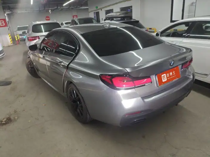 BMW 5 Series Imported 2022 Model 530i Fashion edition M Sports Set – фото 3