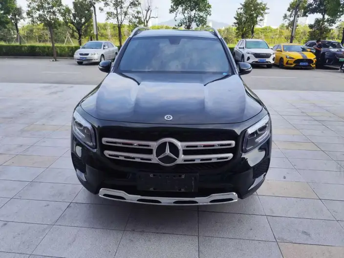 Mercedes-Benz GLB 2023 Model GLB 200 Dynamic Model – фото 2