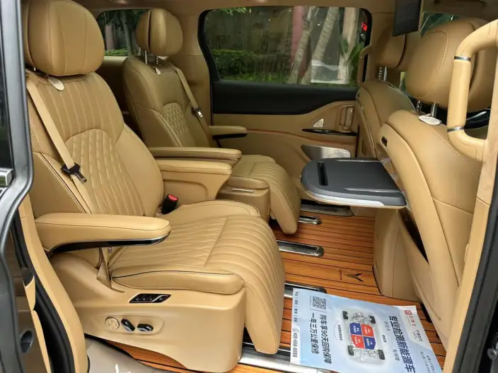 VOYAH Dreamer PHEV 2024 Model Ultra-long Endurance Ultimate Edition – фото 10
