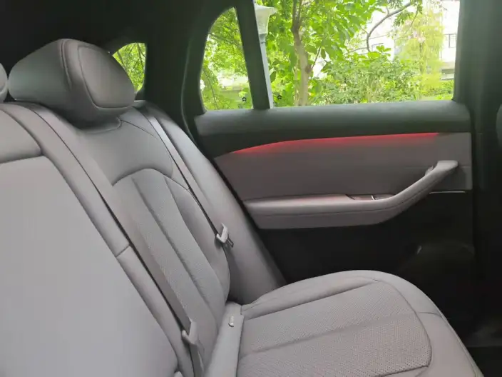 NIO EC6 2024 Model 75kWh – фото 8