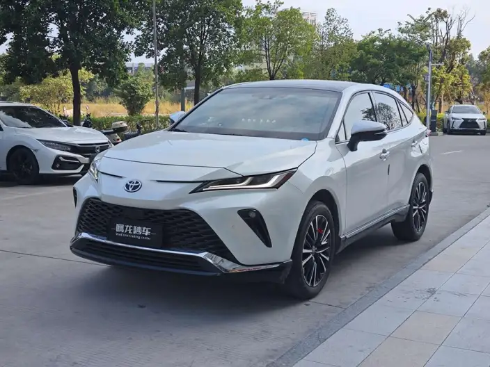 Venza 2023 Model 2.0L CVT 2WD Premium Edition – фото 1