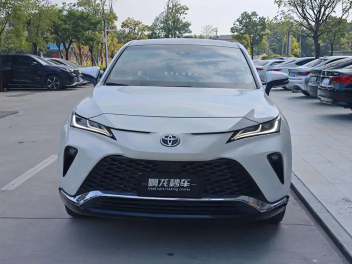 Venza 2023 Model 2.0L CVT 2WD Premium Edition – фото 2