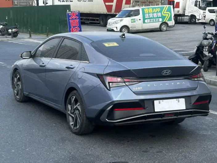Hyundai Ioniq 2023 Model 1.5L CVT GLX Elite Edition – фото 5