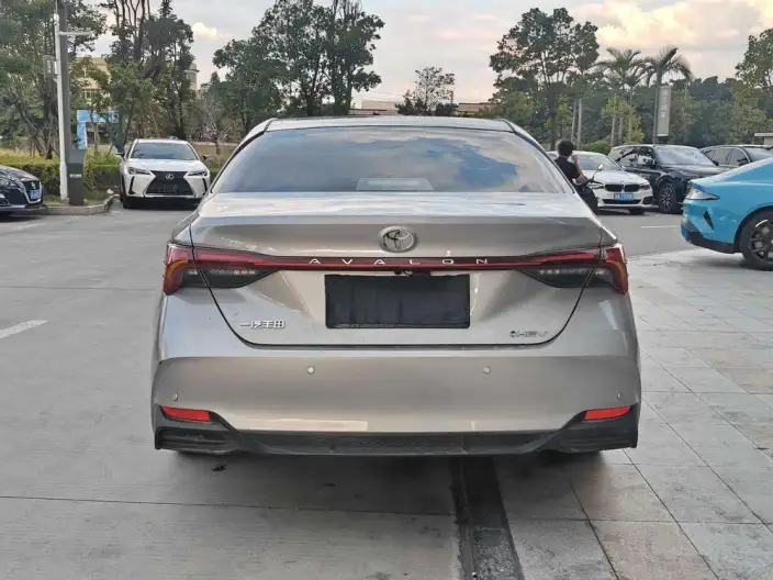 Toyota Avalon 2024 Model Intelligent Hybrid 2.0L E-CVT Deluxe Edition – фото 4