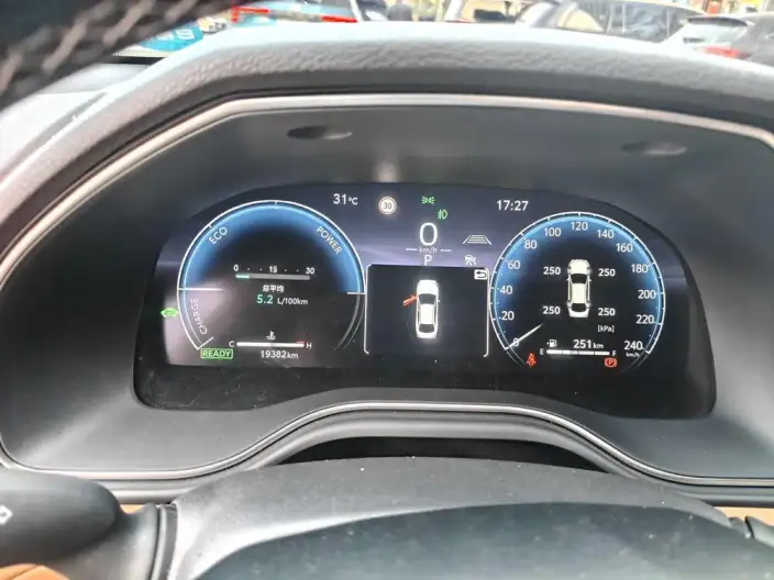 Toyota Avalon 2024 Model Intelligent Hybrid 2.0L E-CVT Deluxe Edition – фото 8