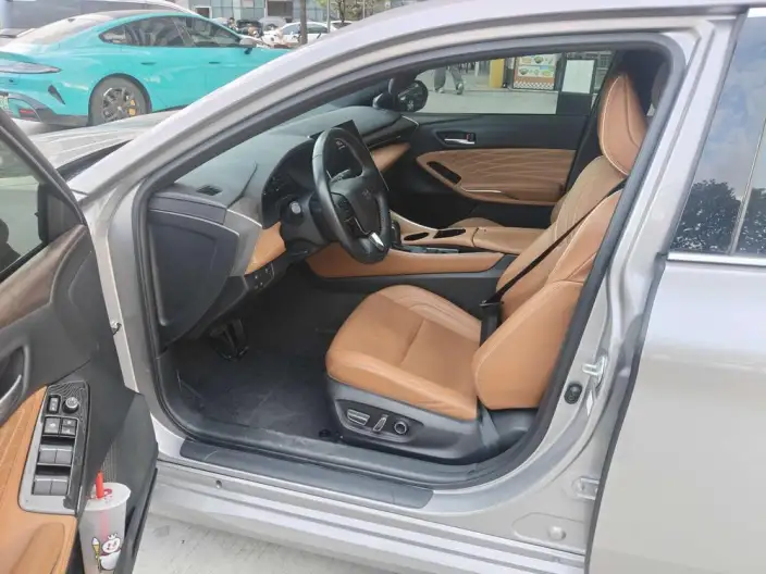 Toyota Avalon 2024 Model Intelligent Hybrid 2.0L E-CVT Deluxe Edition – фото 9