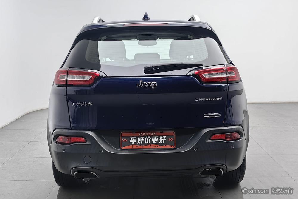 Jeep Cherokee 2016 2.4L Leading