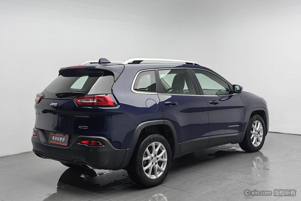 Jeep Cherokee 2016 2.4L Leading