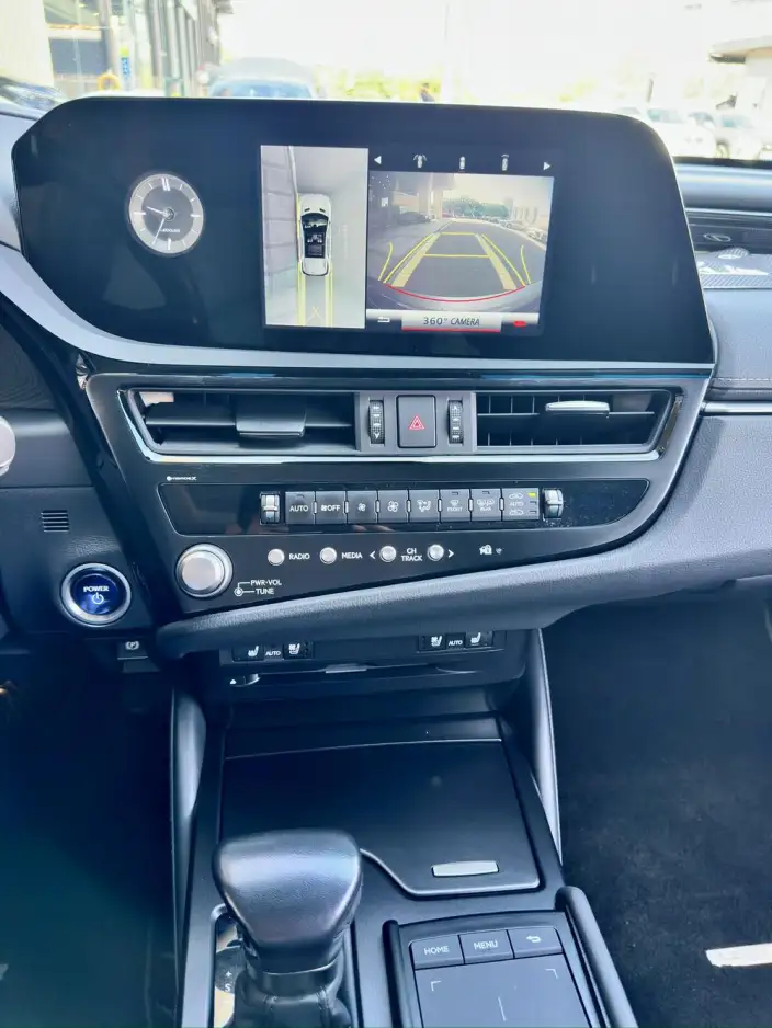 Lexus ES 2022 Model 300h Superior Edition – фото 9