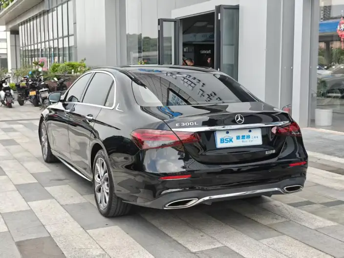 Mercedes-Benz E-Class 2023 Model E 300 L Luxury Model Sports sedan – фото 4