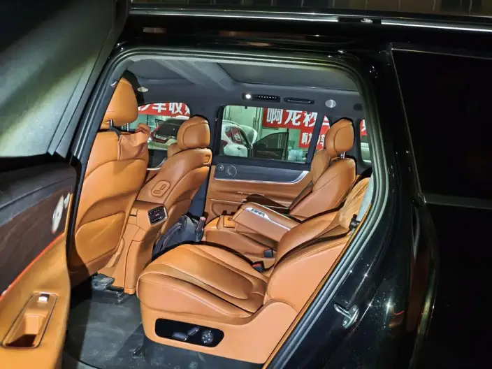 Aito M9 2024 Model Extended Range Ultra VI seat Edition – фото 9
