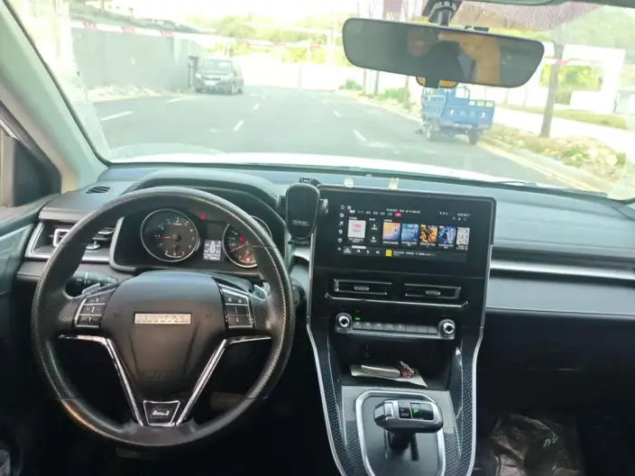 Haval M6 2023 Model PLUS 1.5T DCT Elite Smart Connect Model – фото 7