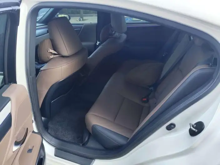 Lexus ES 2025 Model 200 Premium – фото 10