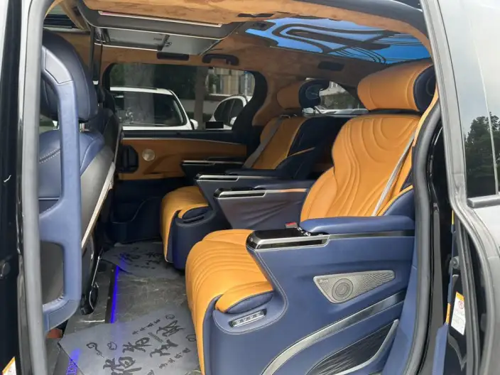 Toyota Sienna 2021 Model 2.5L Hybrid Deluxe Edition – фото 9