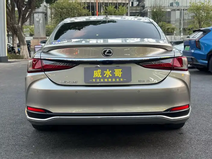 Lexus ES 2022 Model 200 Superior Edition – фото 5