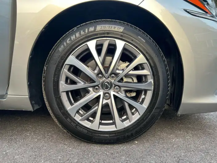 Lexus ES 2022 Model 200 Superior Edition – фото 7