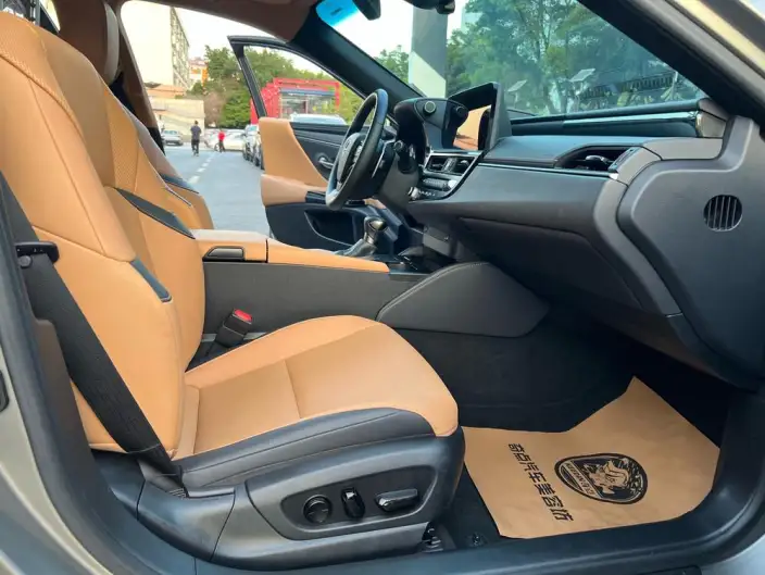 Lexus ES 2022 Model 200 Superior Edition – фото 9